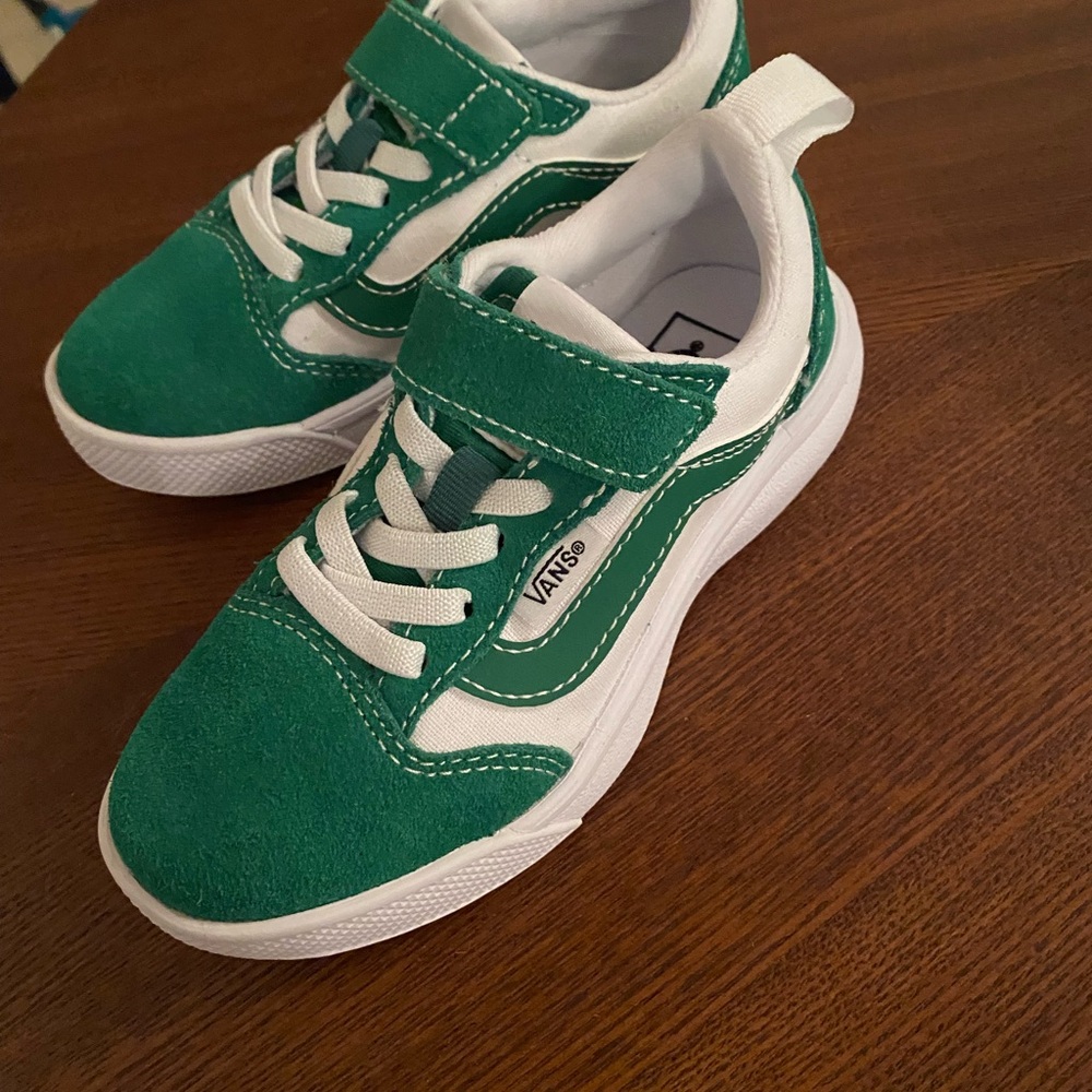 Vans Kids Sneakers in Green and White NEW 10.5